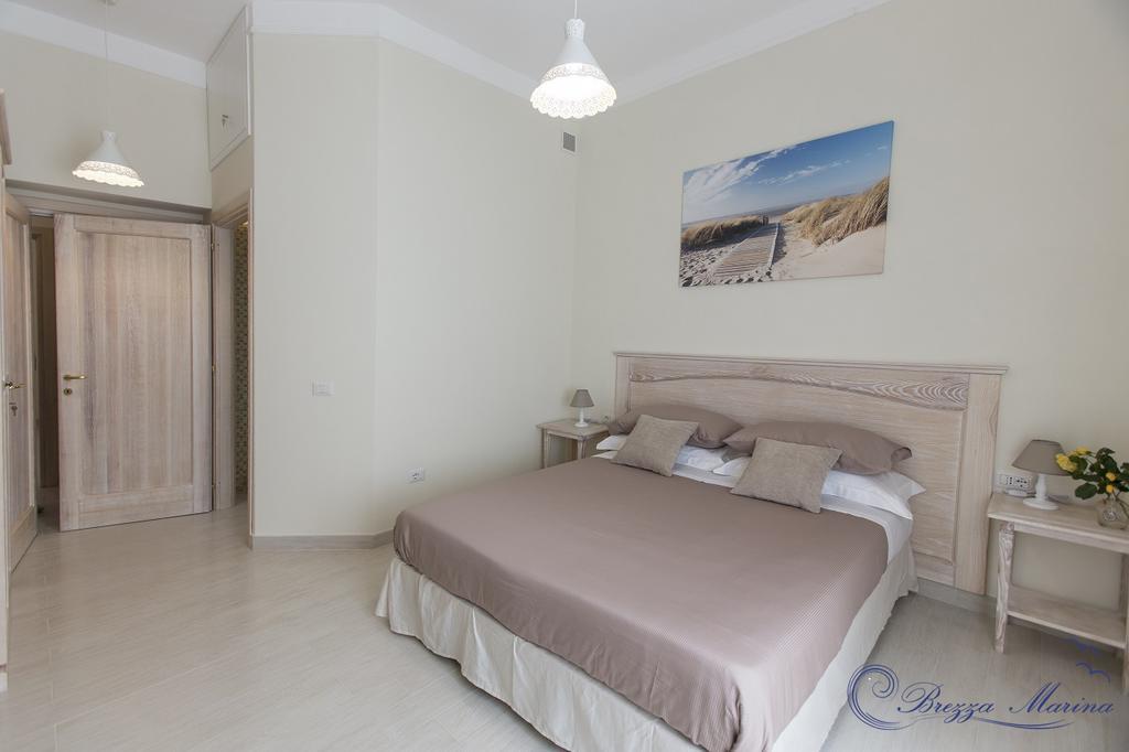 Brezza Marina Luxury Rooms 卡利亚里 外观 照片